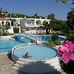 Pefkos Garden מלון 3*